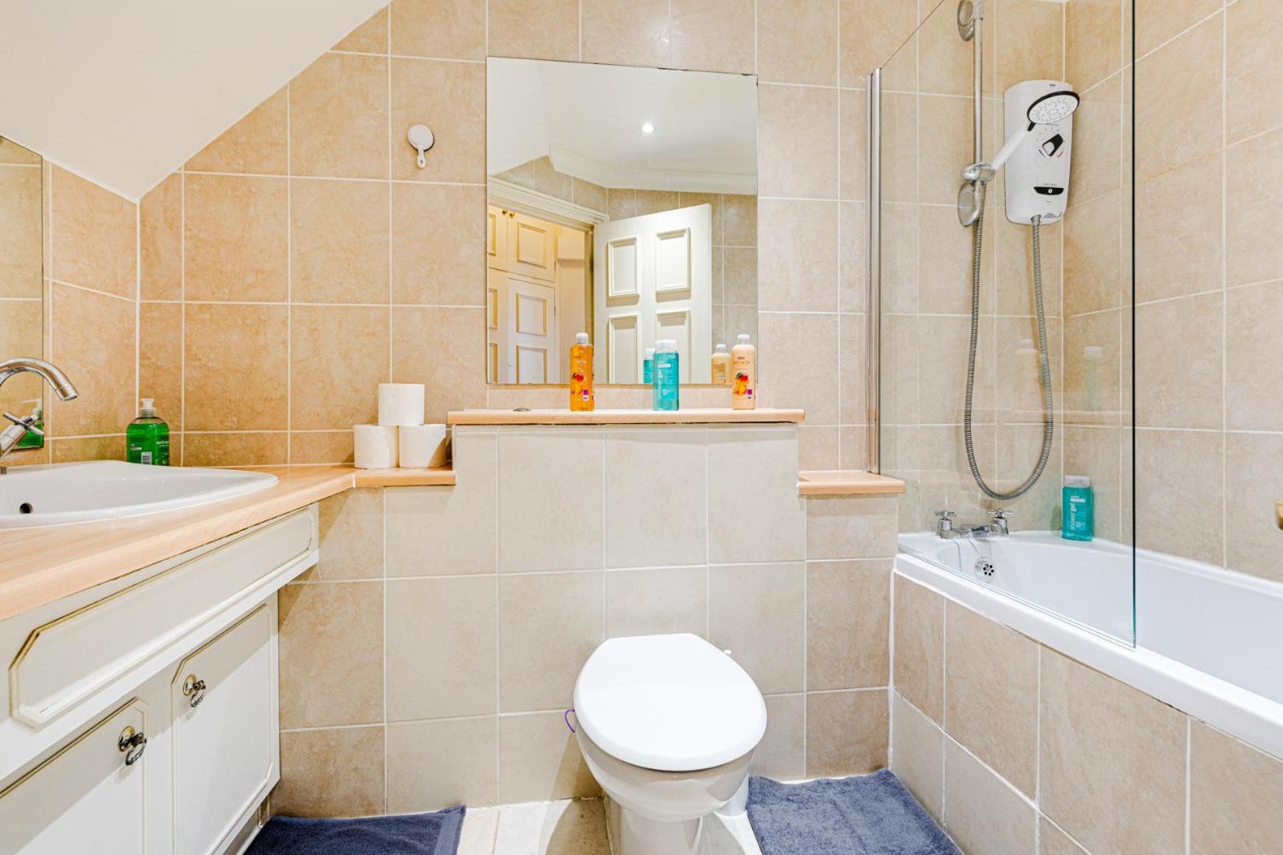 Luxstay2 Earls Court Apartment - Sleeps Up To 8 Лондон Экстерьер фото